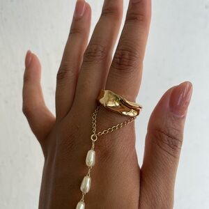 Elegant Gold-Melt Women's Ring